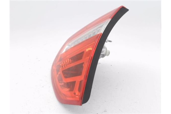 Recambio de piloto porton trasero derecho para citroen c4 picasso 1.6 hdi referencia OEM IAM 9653547677 6351CC 