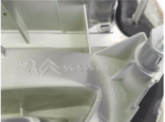 Recambio de piloto porton trasero derecho para citroen c4 picasso 1.6 hdi referencia OEM IAM 9653547677 6351CC 