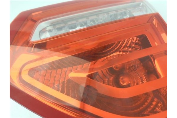 Recambio de piloto porton trasero derecho para citroen c4 picasso 1.6 hdi referencia OEM IAM 9653547677 6351CC 