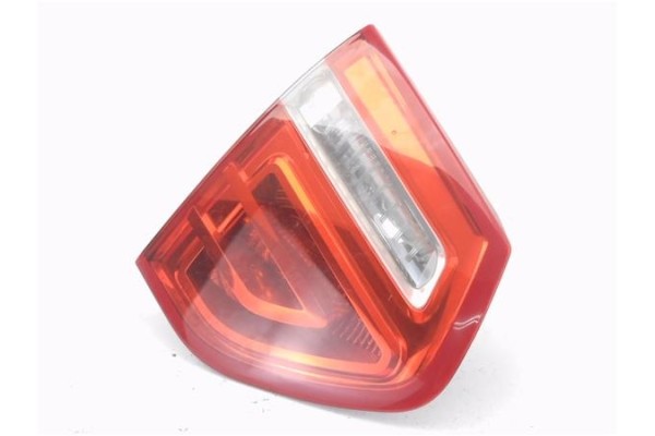 Recambio de piloto porton trasero izquierdo para citroen c4 picasso 1.6 hdi referencia OEM IAM 9653547777 6350CC 