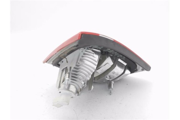 Recambio de piloto porton trasero izquierdo para citroen c4 picasso 1.6 hdi referencia OEM IAM 9653547777 6350CC 