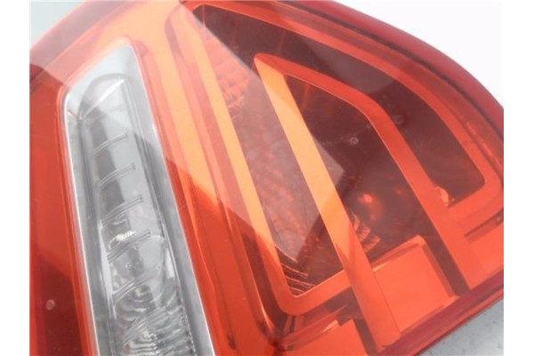 Recambio de piloto porton trasero izquierdo para citroen c4 picasso 1.6 hdi referencia OEM IAM 9653547777 6350CC 