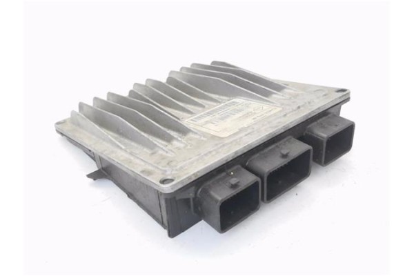 Recambio de centralita para dacia sandero i 1.5 dci referencia OEM IAM 8200911568 R0410B036D 