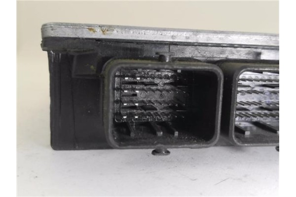Recambio de centralita para dacia sandero i 1.5 dci referencia OEM IAM 8200911568 R0410B036D 