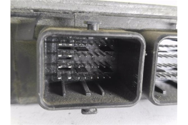 Recambio de centralita para renault clio iii 1.5 dci (br17, cr17) referencia OEM IAM 8200399038 R0410B034A 