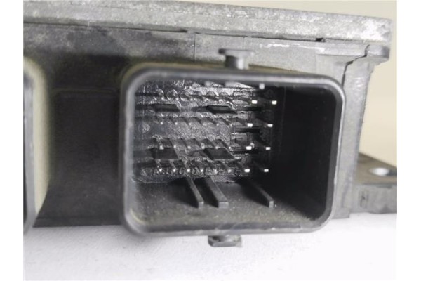 Recambio de centralita para renault clio iii 1.5 dci (br17, cr17) referencia OEM IAM 8200399038 R0410B034A 