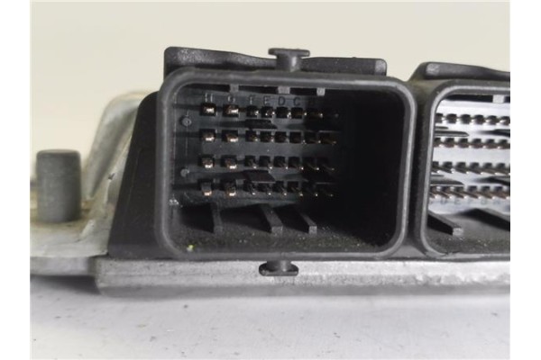 Recambio de centralita para renault scenic i (ja...) 1.9 dci rx4 referencia OEM IAM 8200091416 281010980 