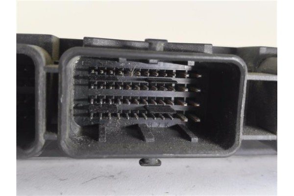 Recambio de centralita para renault scenic ii (jm) 1.9 dci (jm15) referencia OEM IAM 8200310863 281011549 