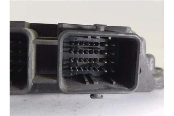 Recambio de centralita para renault scenic ii (jm) 1.9 dci (jm15) referencia OEM IAM 8200310863 281011549 