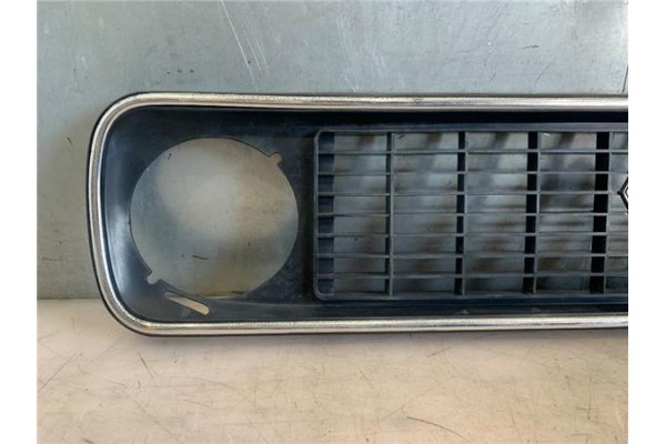 Recambio de rejilla paragolpes delantero para renault 4 lim./ kombi/ kasten 1.1 (1128, s128) referencia OEM IAM 7704002228  
