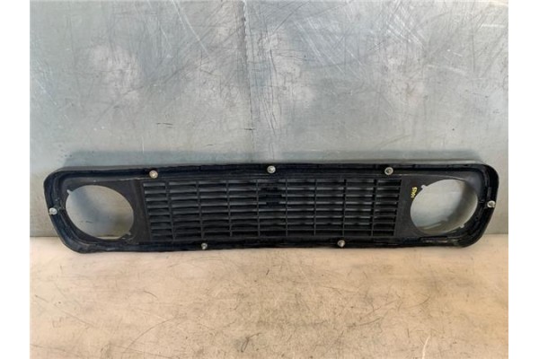 Recambio de rejilla paragolpes delantero para renault 4 lim./ kombi/ kasten 1.1 (1128, s128) referencia OEM IAM 7704002228  
