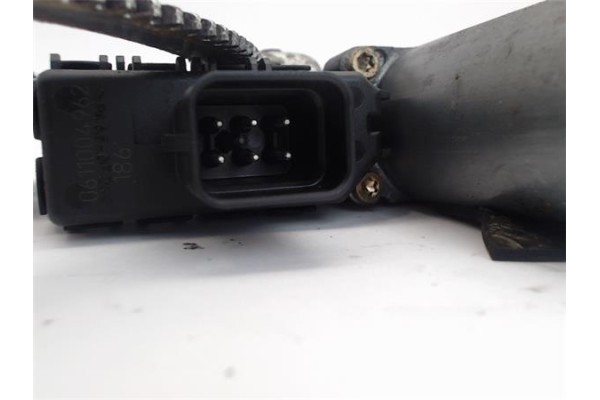 Recambio de mecanismo elevalunas delantero derecho para opel astra g berlina referencia OEM IAM 90521882 119951200 