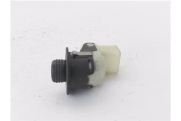Recambio de mando retrovisor electrico para renault scenic ii (jm) 1.4 authentique referencia OEM IAM 8200107486  