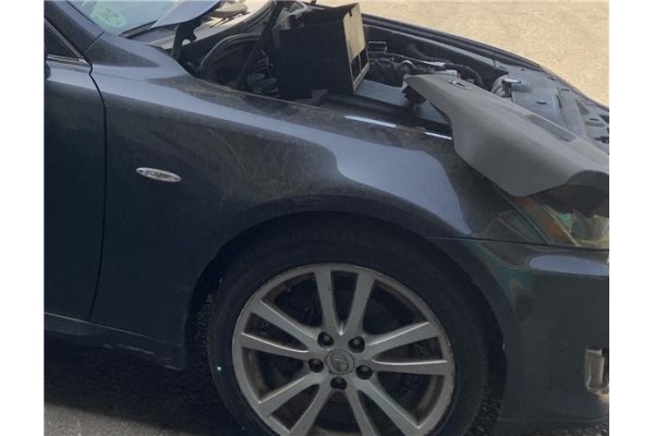 Recambio de aleta delantero derecha para lexus is ii (_xe2_) 220 d (ale20) referencia OEM IAM 5380153050  