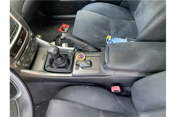 Recambio de consola para lexus is ii (_xe2_) 220 d (ale20) referencia OEM IAM 5881053040 5881053040C8 