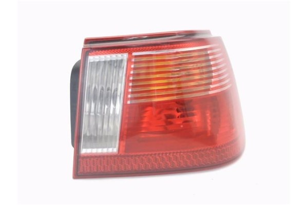 Recambio de piloto trasero derecho para seat ibiza (6k1) 1.9 sdi referencia OEM IAM 6K6945258C  