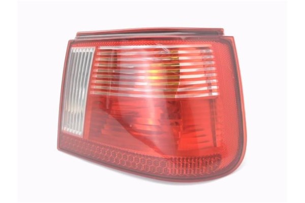 Recambio de piloto trasero derecho para seat ibiza (6k1) 1.9 sdi referencia OEM IAM 6K6945258C  