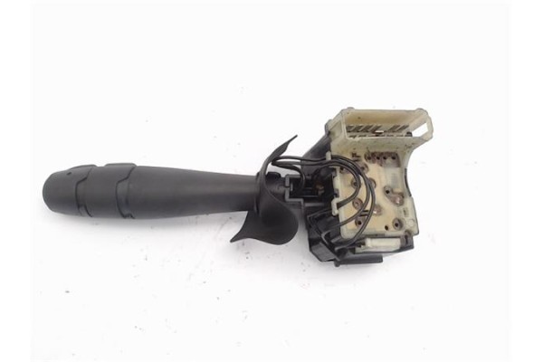 Recambio de mando limpiaparabrisas para renault clio ii fase i (b/cb0) referencia OEM IAM   
