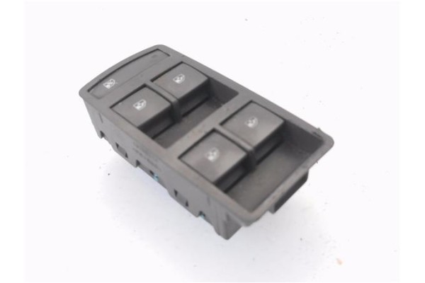 Recambio de mando elevalunas delantero izquierdo para opel insignia berlina 2.0 cdti referencia OEM IAM 13222224 840401 
