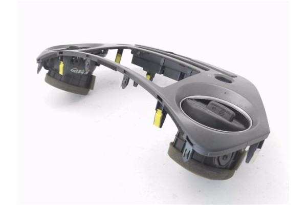Recambio de rejilla entrada de aire para hyundai i10 (ia) 1.0 classic referencia OEM IAM 84740B9000  