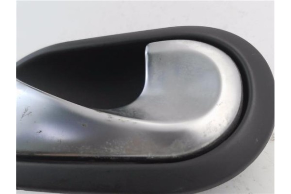 Recambio de manilla int. puerta trasero derecha para renault scenic ii (jm) 1.5 dci (jm1e) referencia OEM IAM 8200028486 5005500