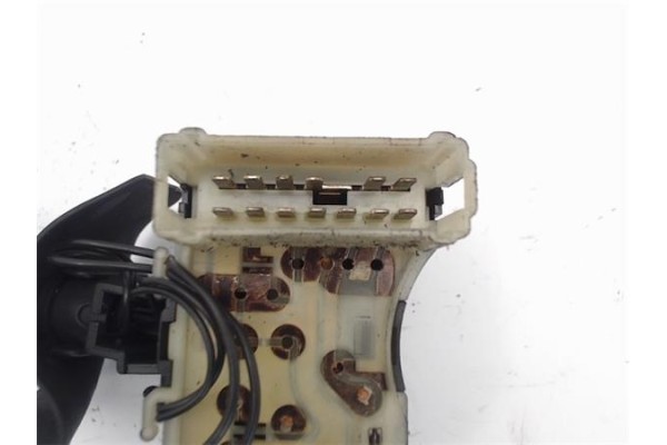 Recambio de mando limpiaparabrisas para renault clio ii fase i (b/cb0) referencia OEM IAM   