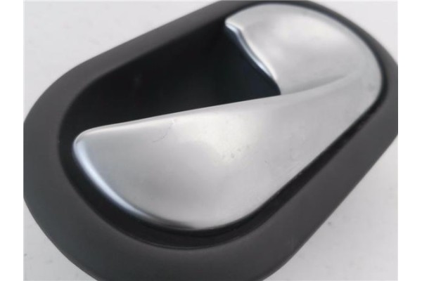 Recambio de manilla int. puerta delantero derecha para renault scenic ii (jm) 1.5 dci (jm1e) referencia OEM IAM 8200028486 50055