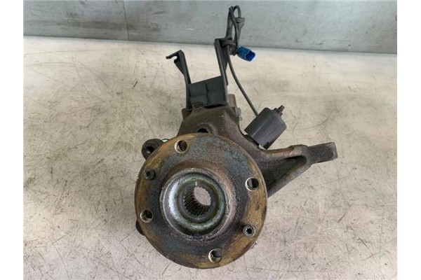 Recambio de mangueta delantero izquierda para peugeot 206 2.0 hdi 90 referencia OEM IAM   