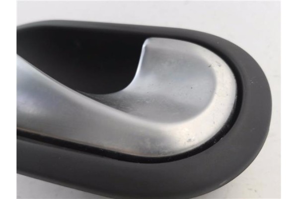 Recambio de manilla int. puerta delantero derecha para renault scenic ii (jm) 1.5 dci (jm1e) referencia OEM IAM 8200028486 50055