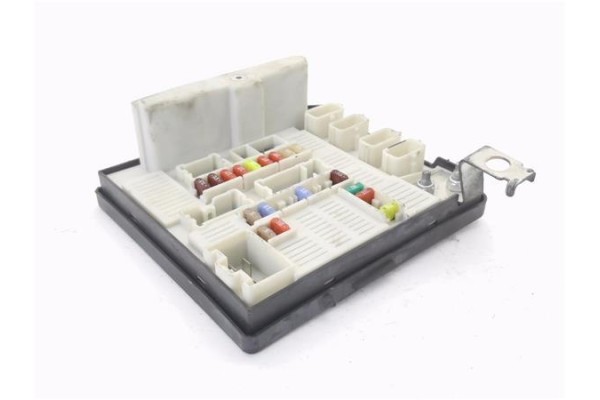 Recambio de caja fusibles/rele para renault scenic ii (jm) 1.5 dci (jm1e) referencia OEM IAM 8200481866  