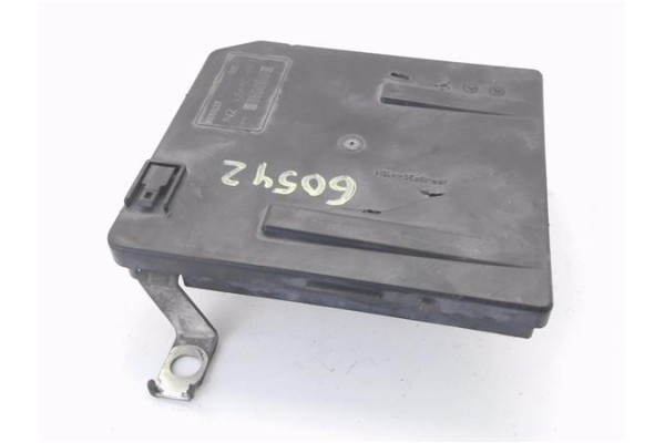 Recambio de caja fusibles/rele para renault scenic ii (jm) 1.5 dci (jm1e) referencia OEM IAM 8200481866  