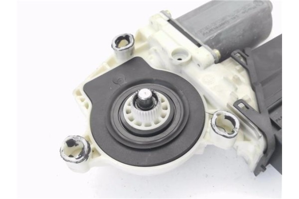 Recambio de motor elevalunas delantero izquierdo para seat ibiza (6l1) 1.9 sdi referencia OEM IAM 6Q2959802A  