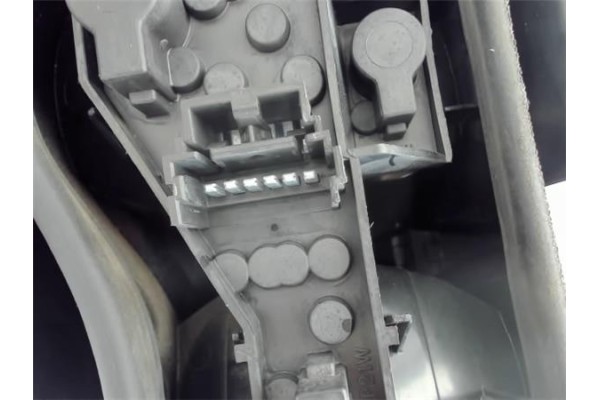 Recambio de piloto trasero derecho para renault laguna ii grandtour (kg0) 1.9 dci (kg0g) referencia OEM IAM 8200002472  82007034