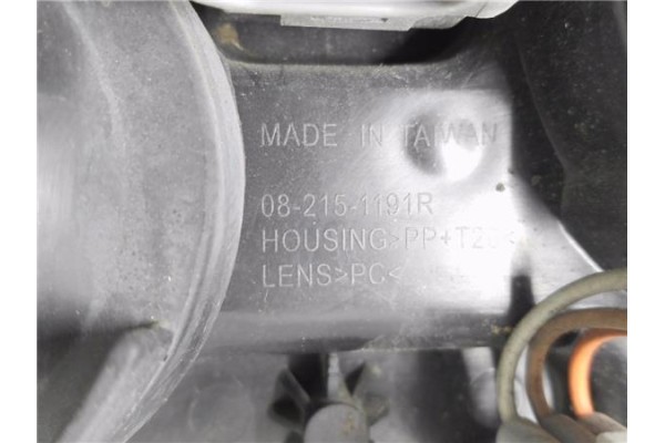 Recambio de faro delantero dcho para nissan primera berlina (p12) 1.6 referencia OEM IAM 082151191R  
