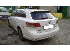 toyota avensis (t27) del año 2010