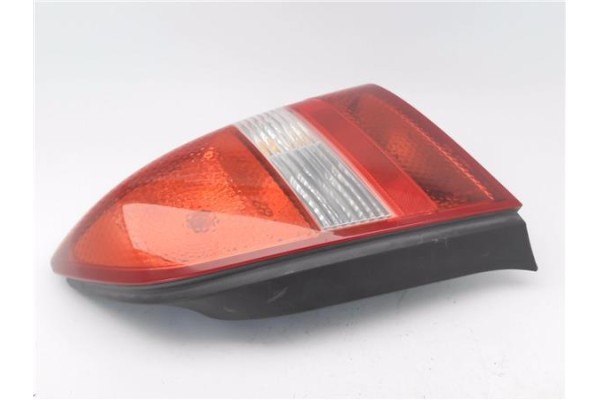 Recambio de piloto trasero derecho para nissan primera berlina (p12) 1.6 referencia OEM IAM 89025237  