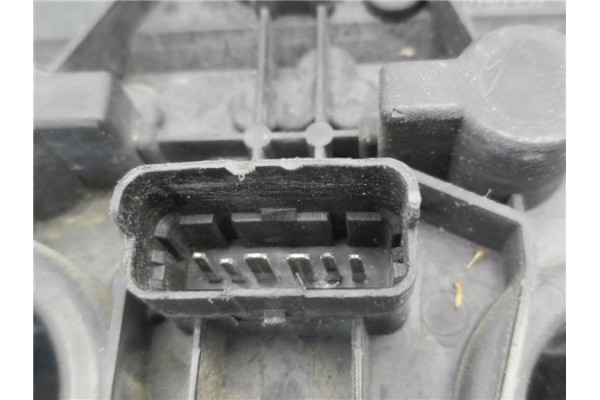Recambio de piloto trasero derecho para nissan primera berlina (p12) 1.6 referencia OEM IAM 89025237  