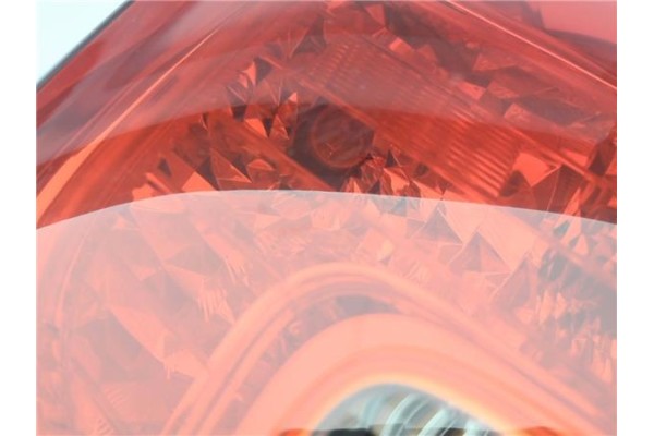 Recambio de piloto trasero izquierdo para opel mokka 1.7 business referencia OEM IAM E1313565  