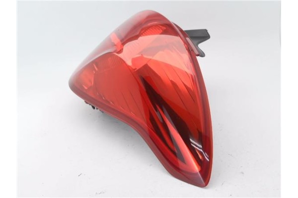 Recambio de piloto trasero derecho para opel mokka 1.7 business referencia OEM IAM E1313566  