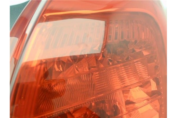 Recambio de piloto trasero derecho para opel mokka 1.7 business referencia OEM IAM E1313566  