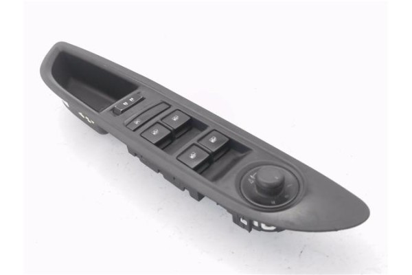 Recambio de mando elevalunas delantero izquierdo para opel mokka 1.7 business referencia OEM IAM 95025518600R 13305011 
