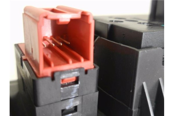 Recambio de mando elevalunas delantero izquierdo para opel mokka 1.7 business referencia OEM IAM 95025518600R 13305011 