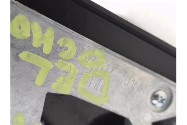 Recambio de retrovisor derecho para citroen saxo 1.6 vts 16v referencia OEM IAM E4023284  