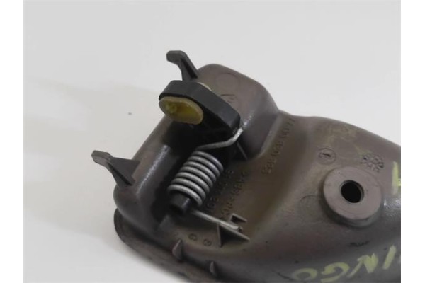 Recambio de manilla int. puerta delantero izquierda para renault twingo i (c06) referencia OEM IAM 7700820523  