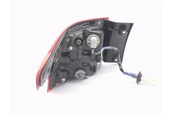 Recambio de piloto trasero derecho para mitsubishi outlander (gf0/gg0) 2.0 phev kaiteki 4wd (gg2w) referencia OEM IAM 8330B174  