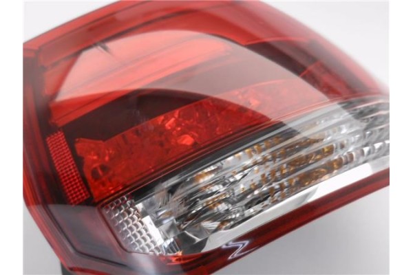Recambio de piloto trasero derecho para mitsubishi outlander (gf0/gg0) 2.0 phev kaiteki 4wd (gg2w) referencia OEM IAM 8330B174  