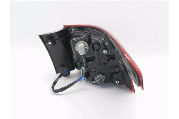 Recambio de piloto trasero izquierdo para mitsubishi outlander (gf0/gg0) 2.0 phev kaiteki 4wd (gg2w) referencia OEM IAM 8330B173