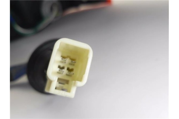 Recambio de piloto trasero izquierdo para mitsubishi outlander (gf0/gg0) 2.0 phev kaiteki 4wd (gg2w) referencia OEM IAM 8330B173