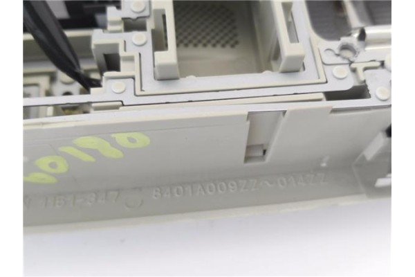 Recambio de luz delantero central techo para mitsubishi outlander (gf0/gg0) 2.0 phev kaiteki 4wd (gg2w) referencia OEM IAM 8401A
