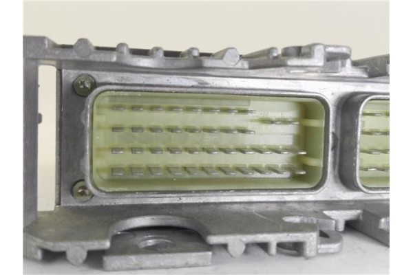 Recambio de centralita para renault r 19 berl. con portón (b/c53) 1.8 16v (b/c53d) referencia OEM IAM 7700742849 S101261101D 